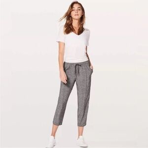 Lululemon Final Play Crop *23" Size 6